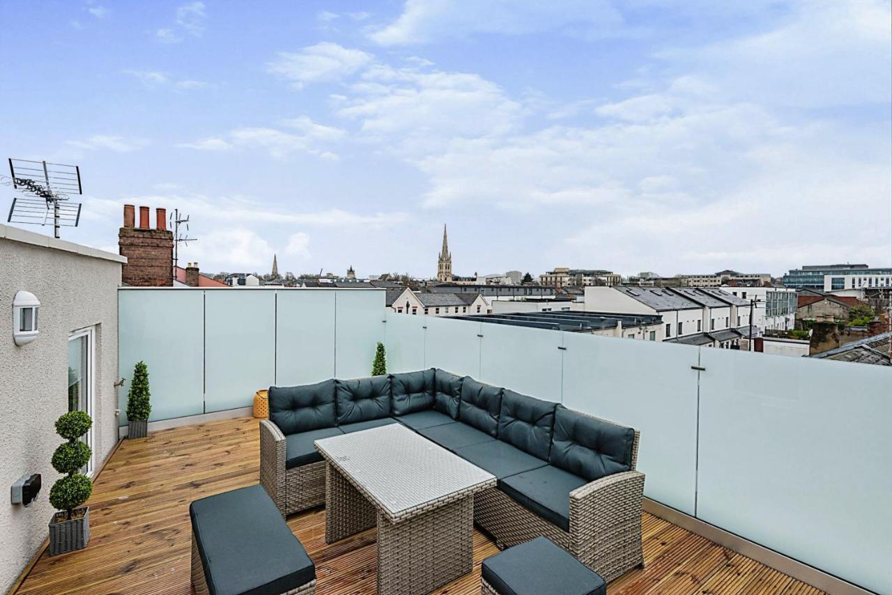The Burton Penthouse By Fortuna Property Cheltenham Exterior photo