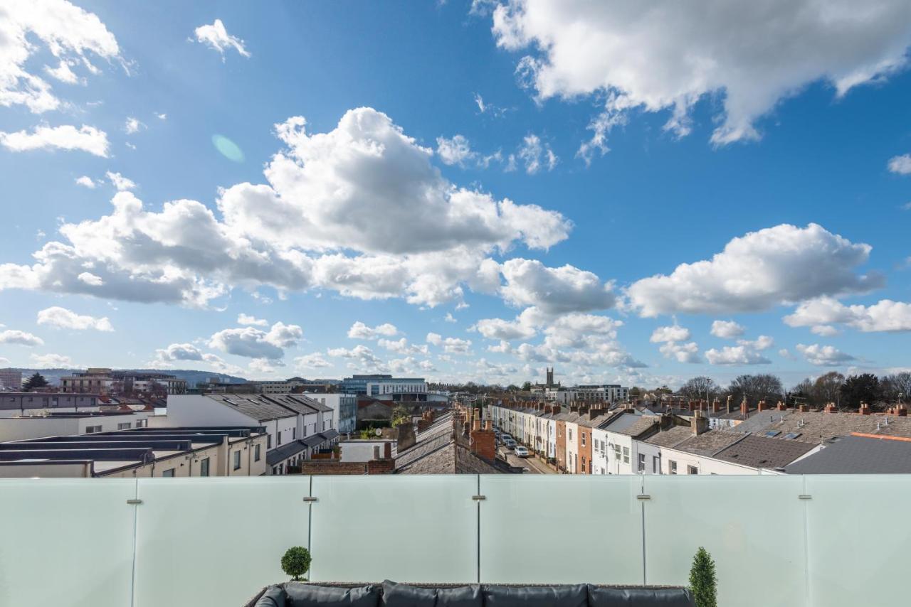 The Burton Penthouse By Fortuna Property Cheltenham Exterior photo