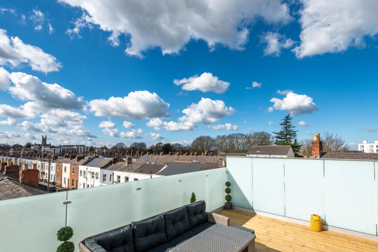 The Burton Penthouse By Fortuna Property Cheltenham Exterior photo